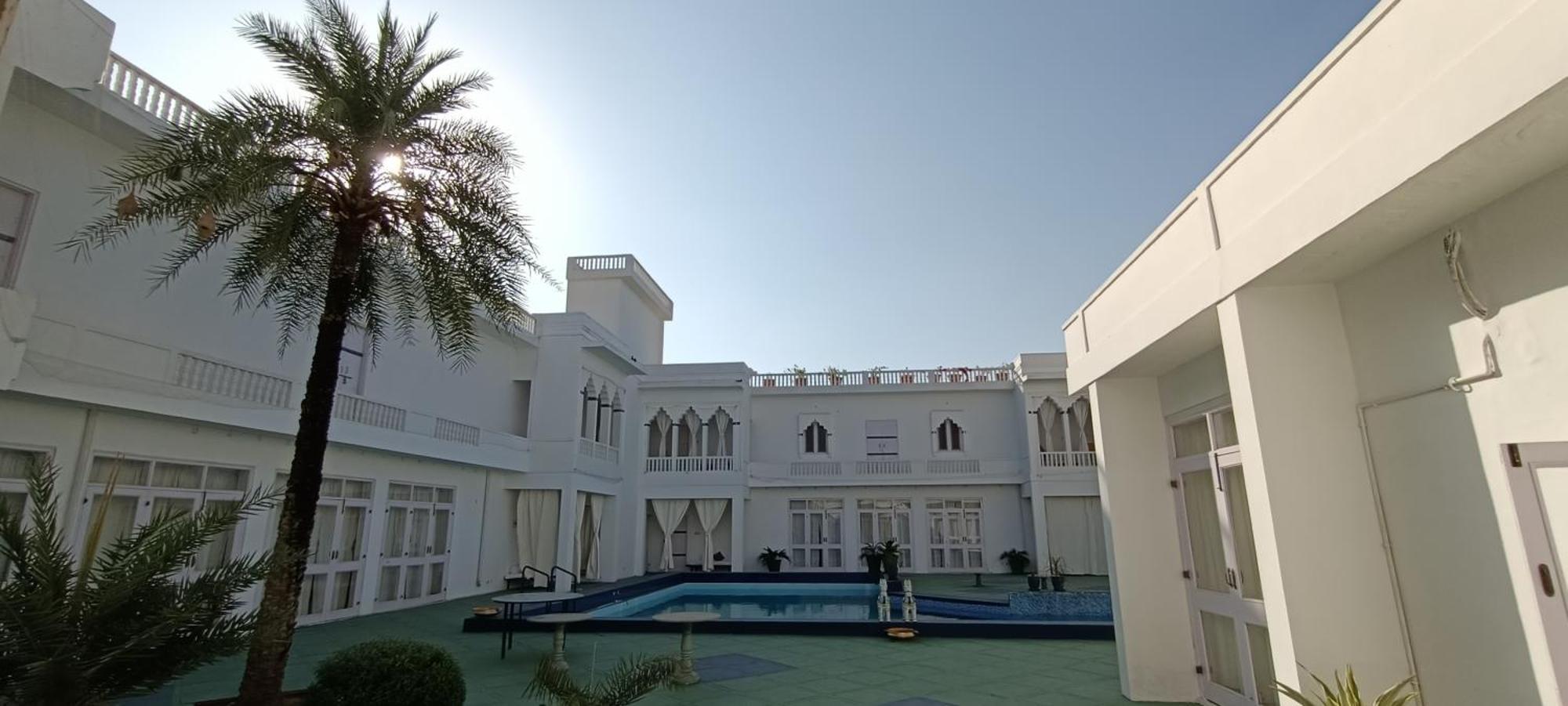 Savista Retreat Hotel Jaipur Bagian luar foto