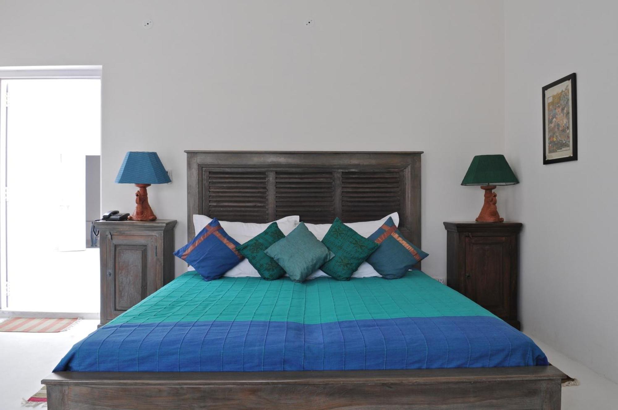 Savista Retreat Hotel Jaipur Bagian luar foto