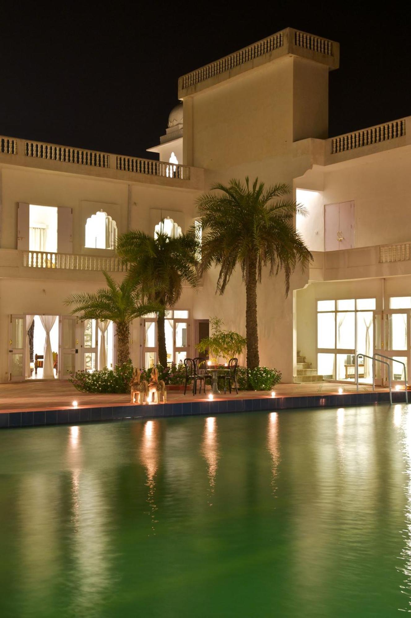 Savista Retreat Hotel Jaipur Bagian luar foto