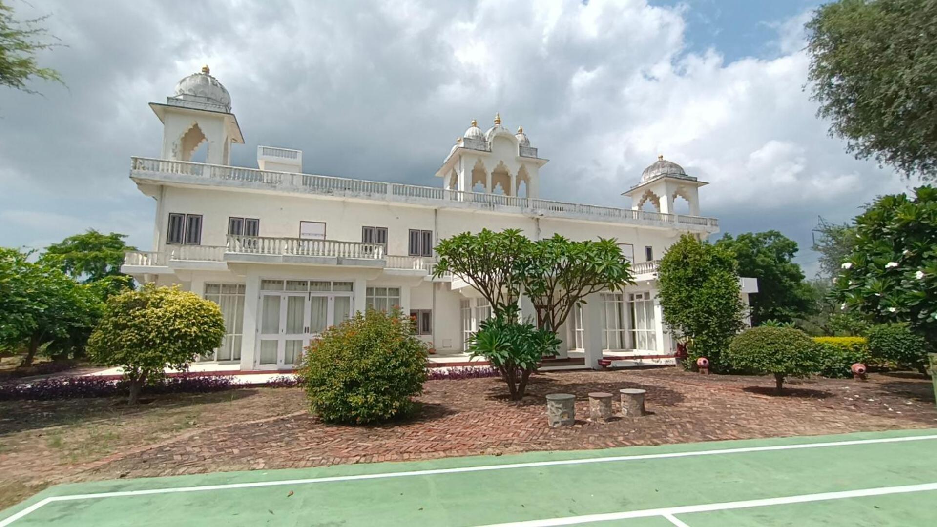 Savista Retreat Hotel Jaipur Bagian luar foto