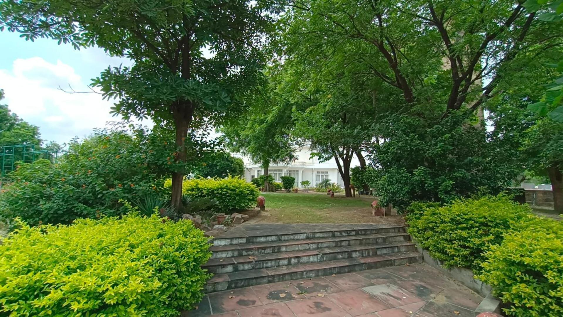 Savista Retreat Hotel Jaipur Bagian luar foto