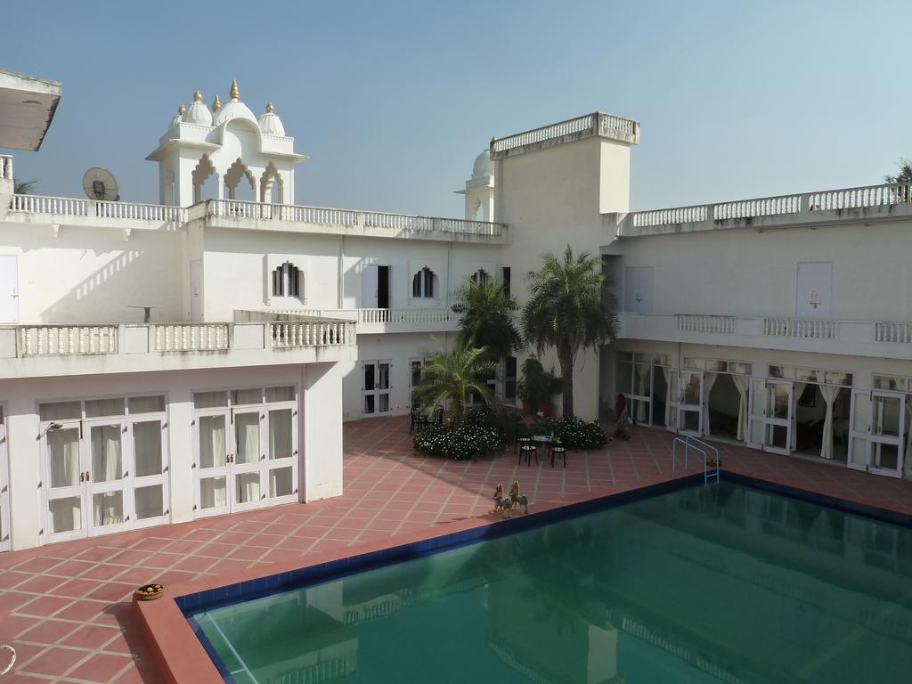 Savista Retreat Hotel Jaipur Bagian luar foto